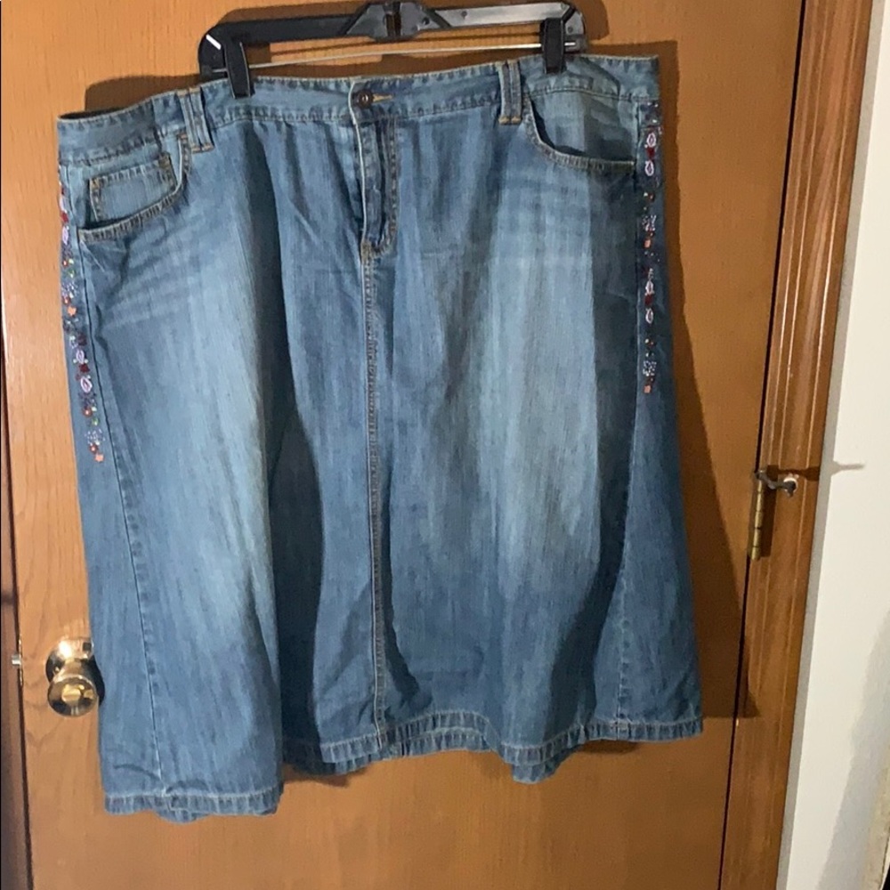 Denim skirt